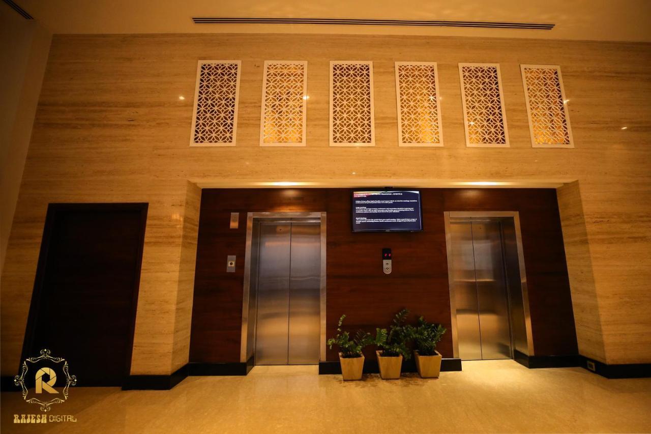 Golden Galaxy Hotels And Resorts Delhi  Exterior foto
